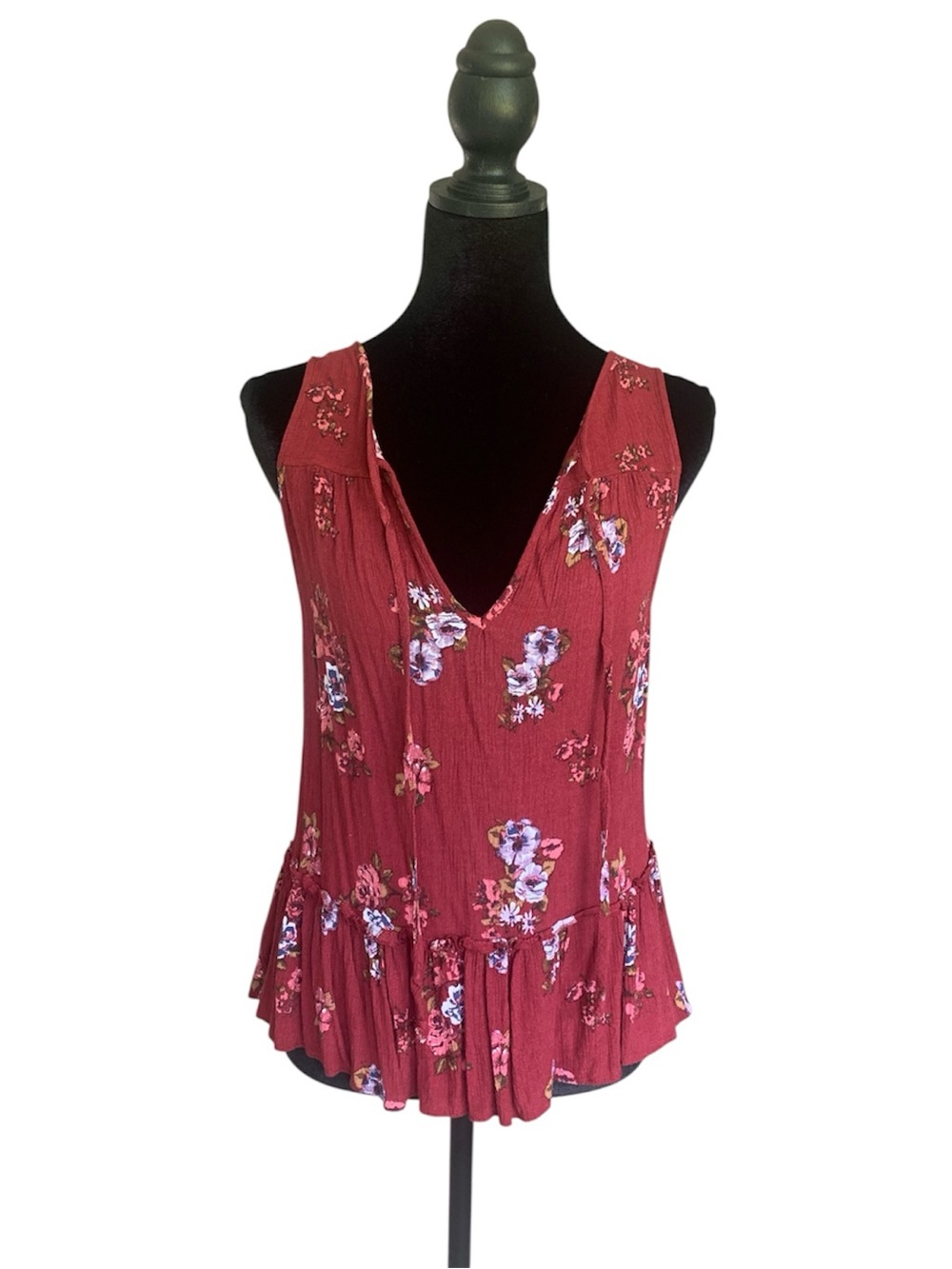American Eagle Burgundy Floral V-Neck Ruffle Hem Tank with tie front detail